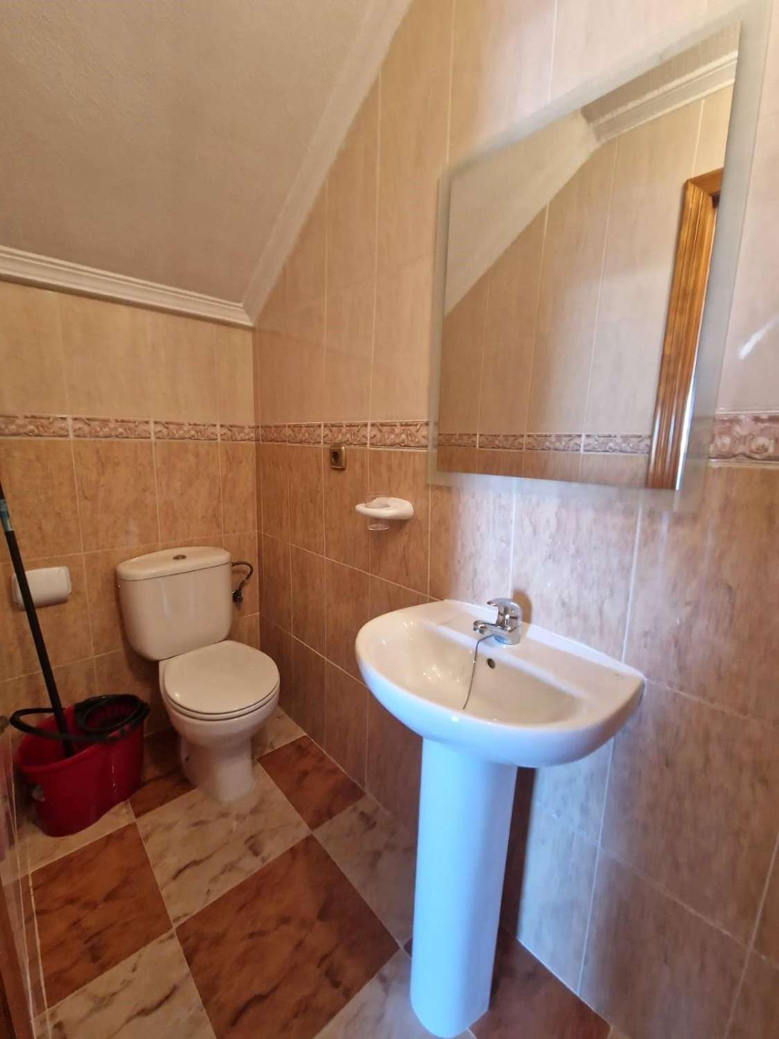 Mooi huis met 2 slaapkamers en gemeenschappelijk zwembad in Orihuela Costa (Monzenia)