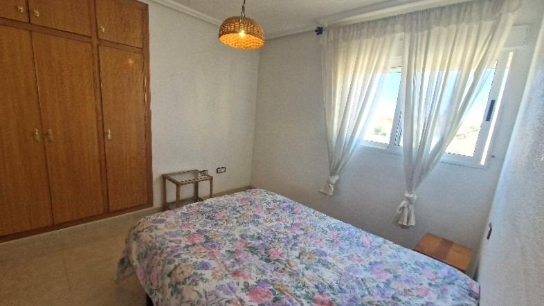 Splendido appartamento con 2 camere da letto e piscina a Torrevieja (Aguas Nuevas)