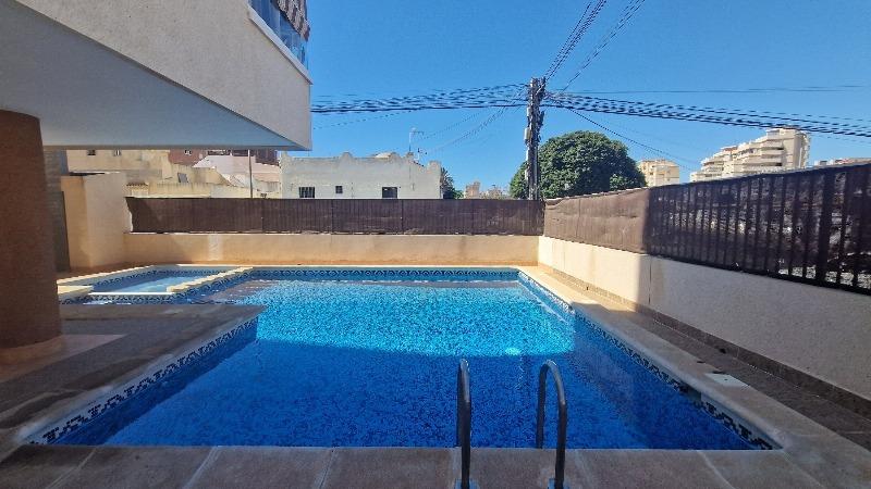 Stunning 2 bedroom apartment with pool in Torrevieja (Aguas Nuevas)