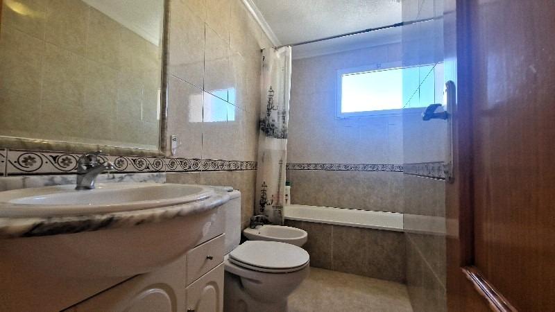 Splendido appartamento con 2 camere da letto e piscina a Torrevieja (Aguas Nuevas)