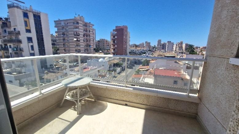 Superbe appartement 2 chambres avec piscine à Torrevieja ( Aguas Nuevas)