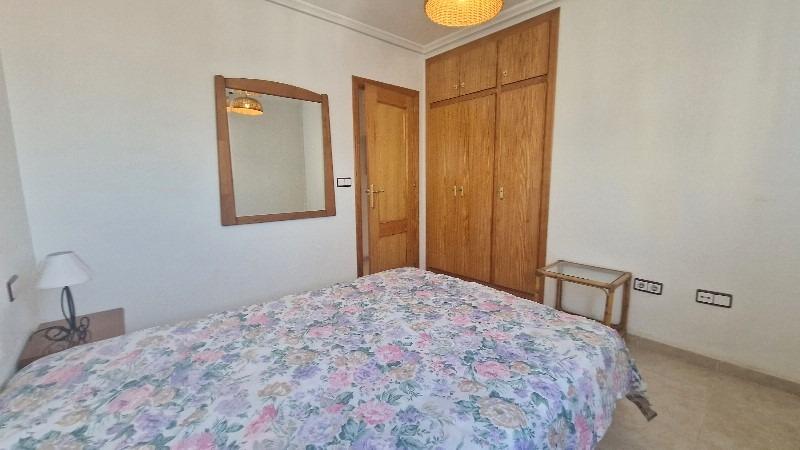 Atemberaubende 2-Zimmer-Wohnung mit Pool in Torrevieja (Aguas Nuevas)