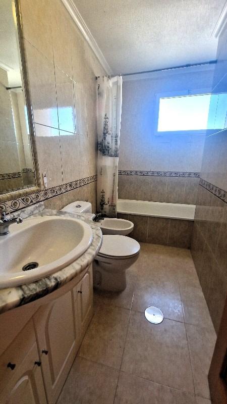 Atemberaubende 2-Zimmer-Wohnung mit Pool in Torrevieja (Aguas Nuevas)