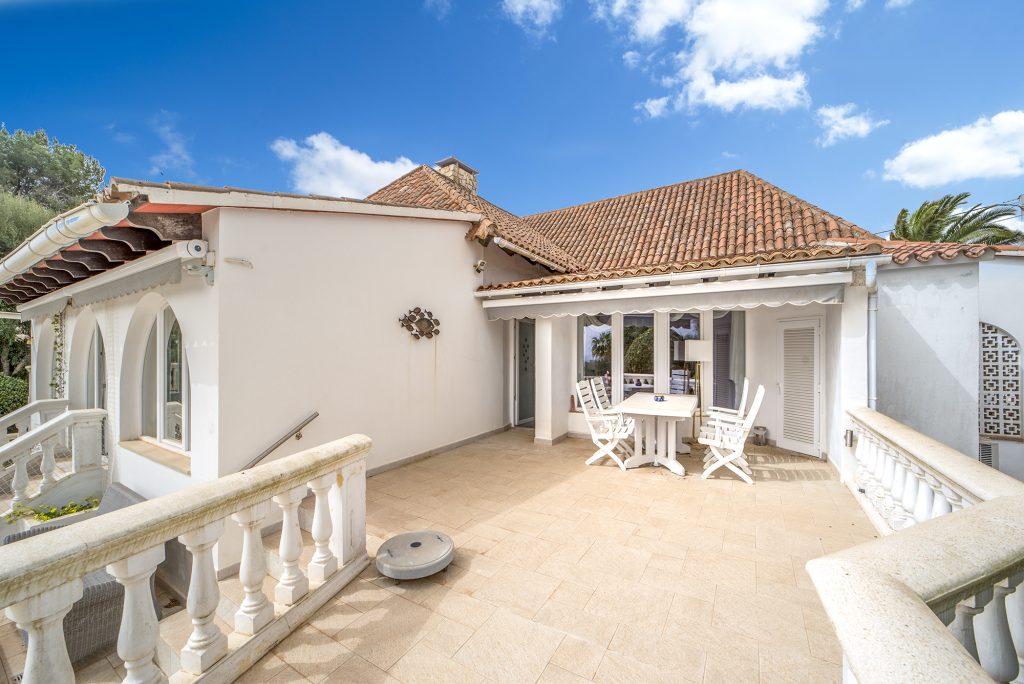 IMPRESIONANTE VILLA CON VISTAS AL MAR EN CALA MURADA, MALLORCA