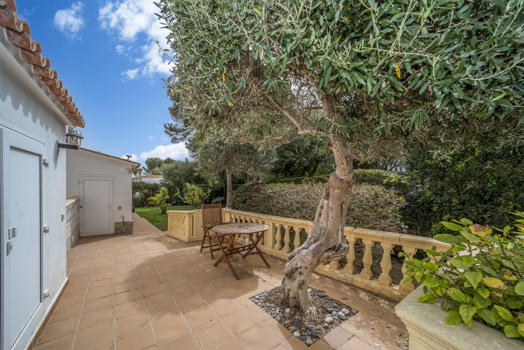 SPLENDIDA VILLA CON VISTA MARE A CALA MURADA, MALLORCA