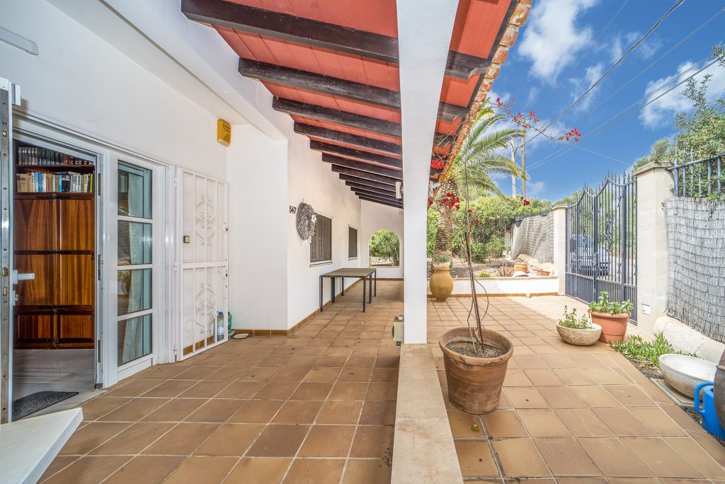 IMPRESIONANTE VILLA CON VISTAS AL MAR EN CALA MURADA, MALLORCA