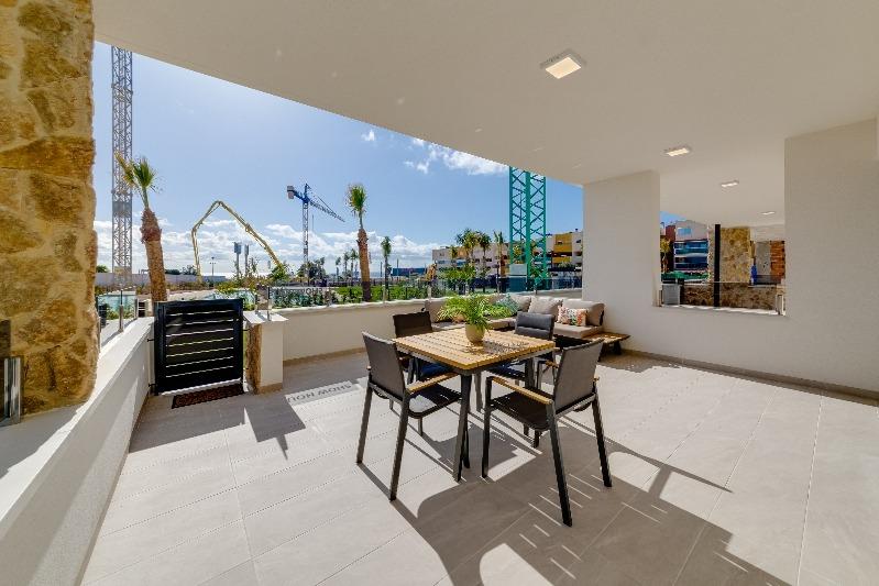 Квартира на продаж в Playa Flamenca (Orihuela)