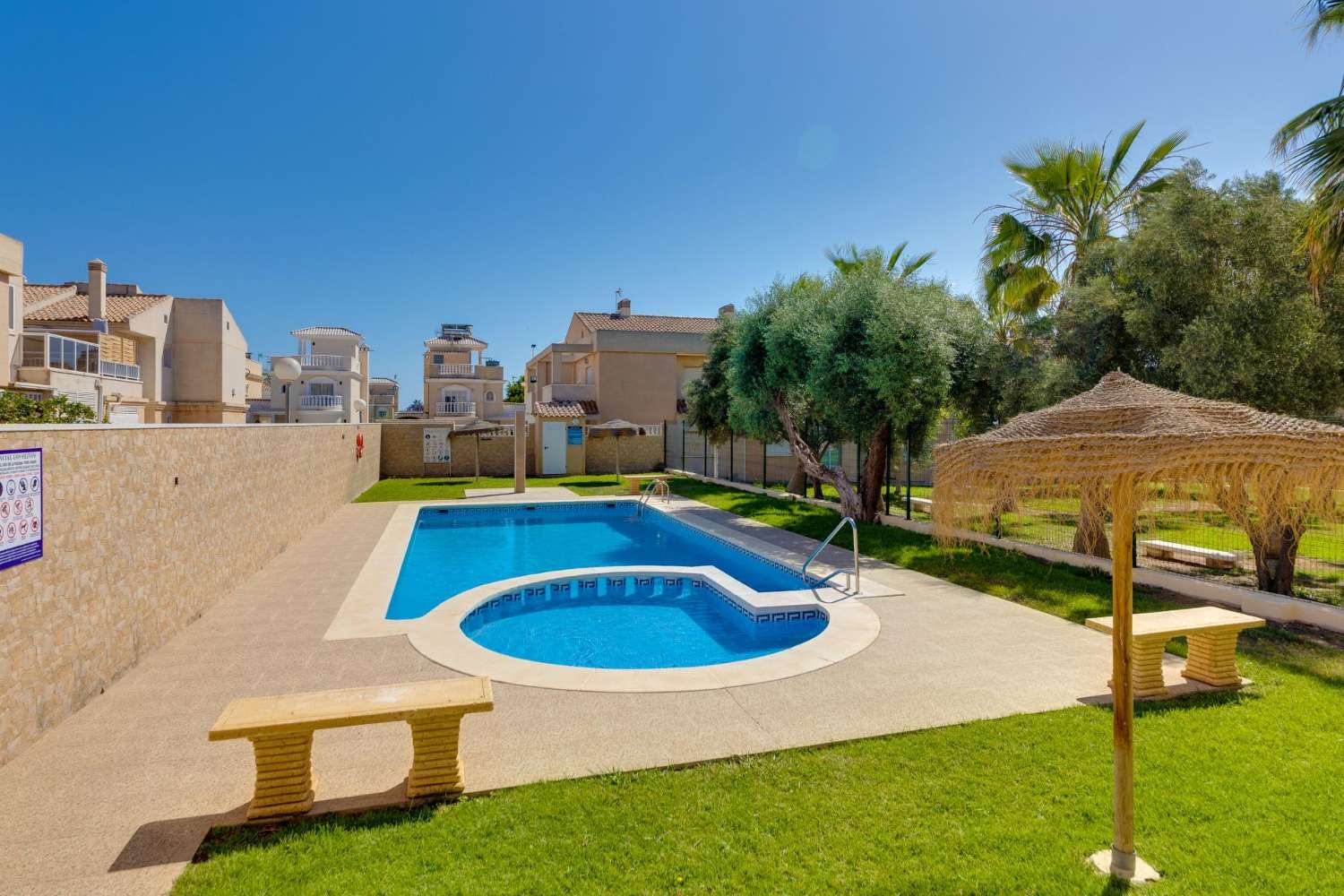 Maison mitoyenne à Aguas Nuevas TORREVIEJA