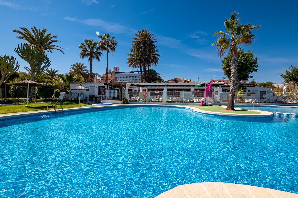 1 bedroom apartment with swimming pool in Torrevieja (LOS BALCONES)