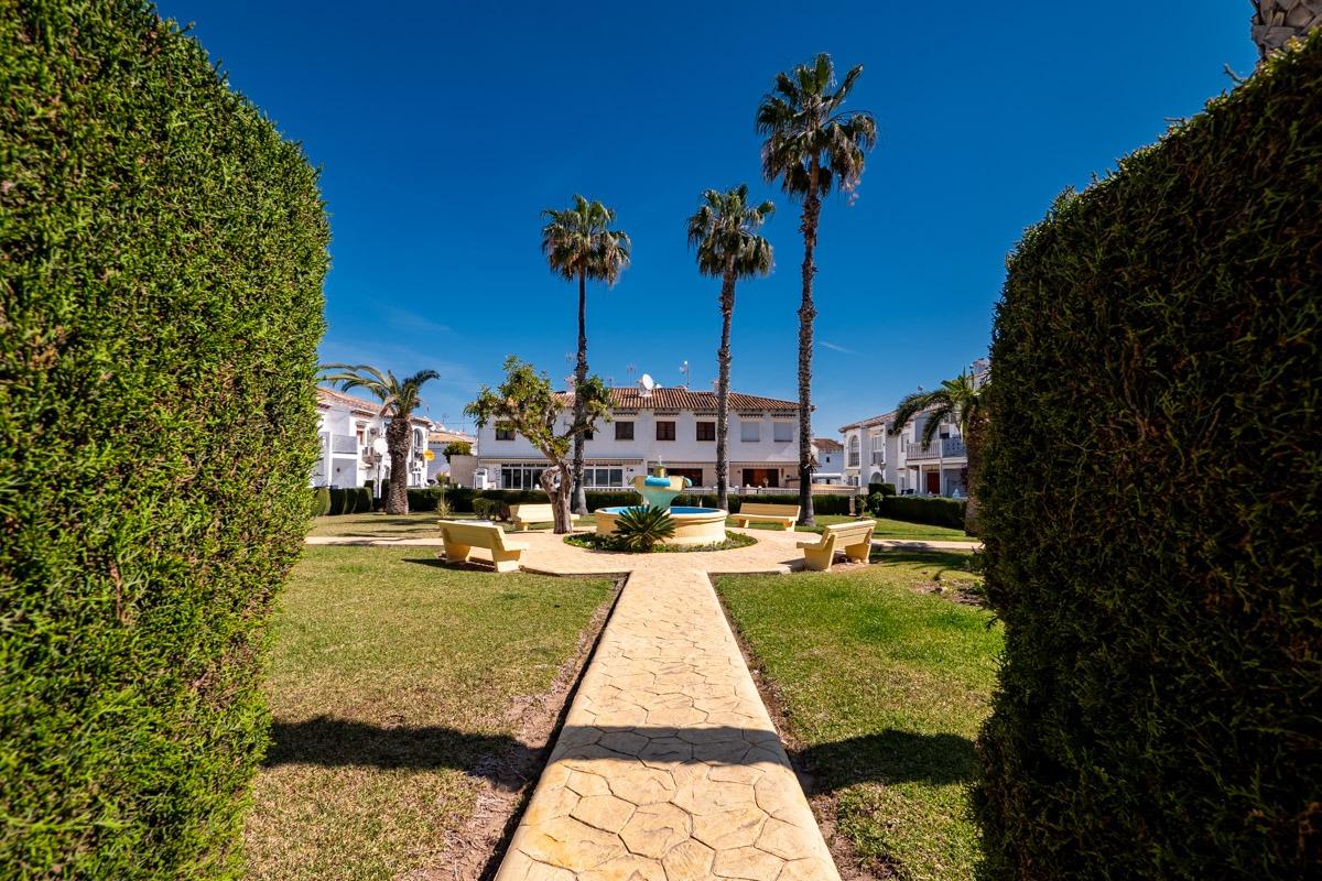 Appartamento 1 camera da letto con piscina a Torrevieja (LOS BALCONES)