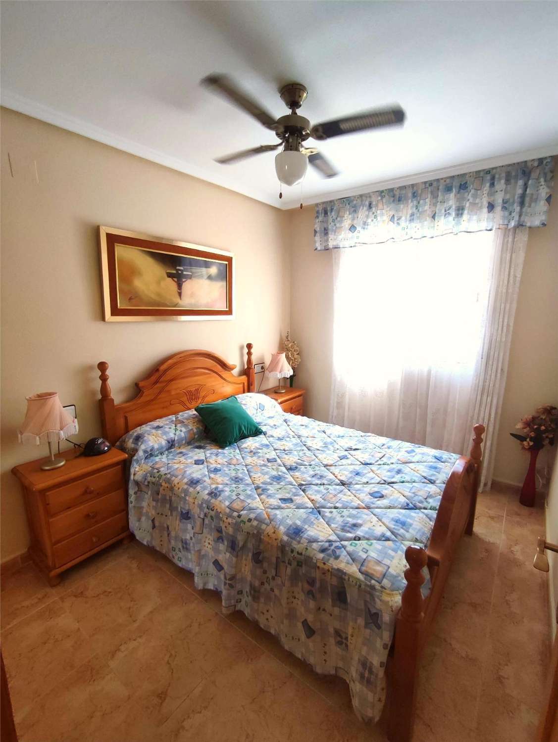 Precioso bungalow en planta baja con piscina en Torrevieja (Torretas)