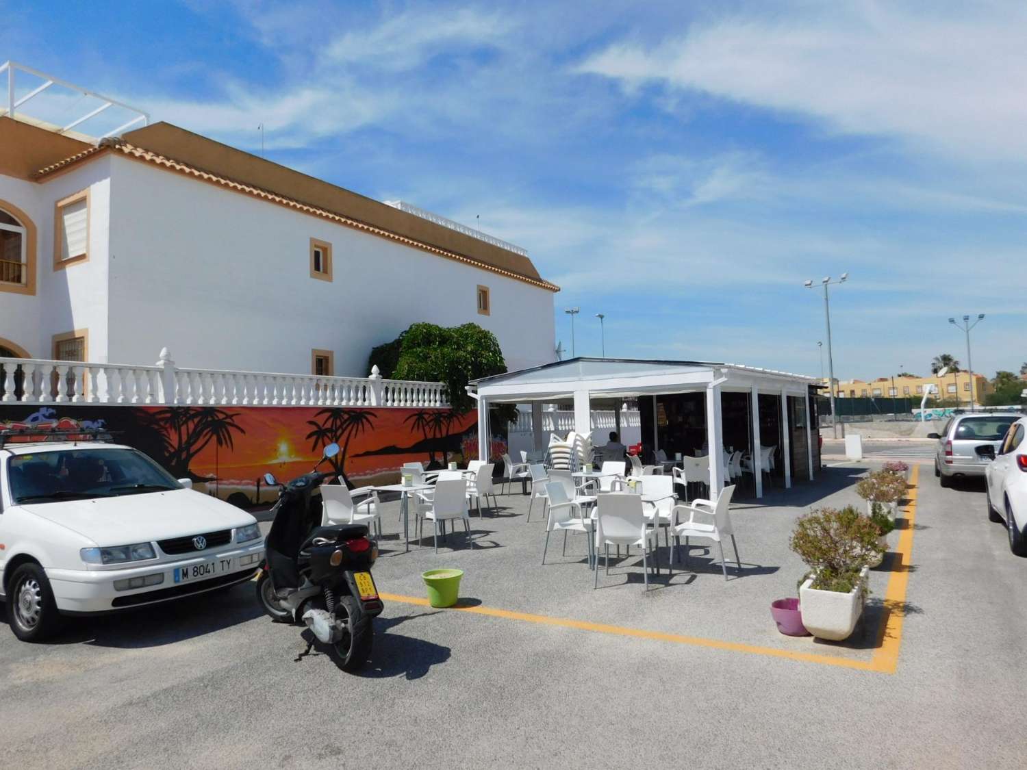 Bellissimo bungalow al piano terra con piscina a Torrevieja (Torretas)