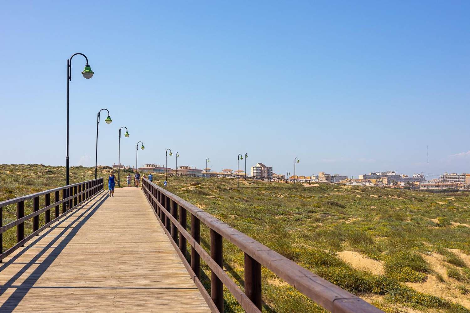 Casa de 3 dormitorios y piscina en Torrevieja (Torreblanca)