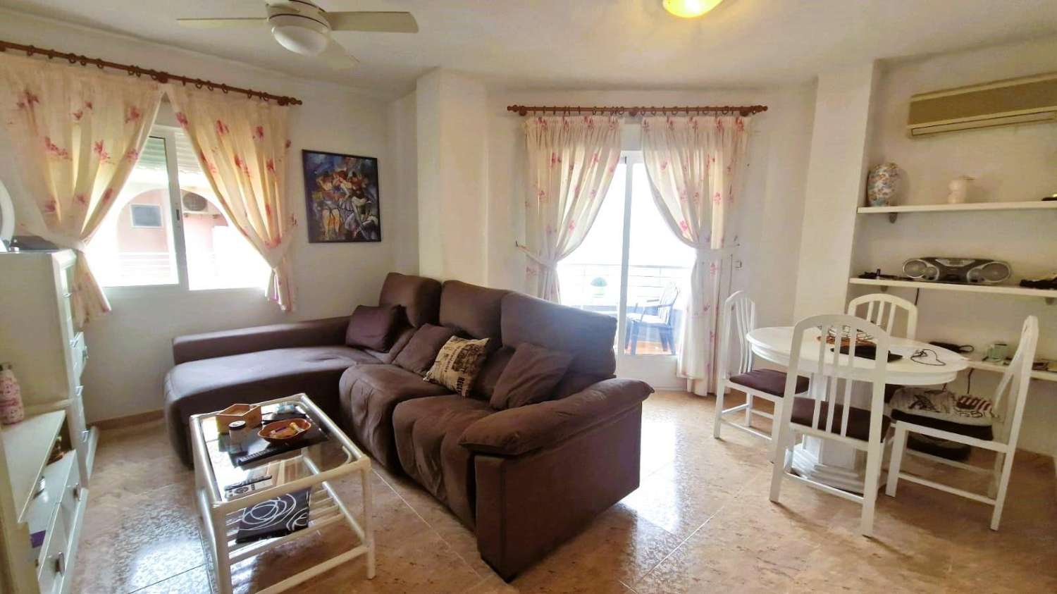 Apartamento de 3 dormitorios, vista al mar en Torrevieja (Playa del Cura)