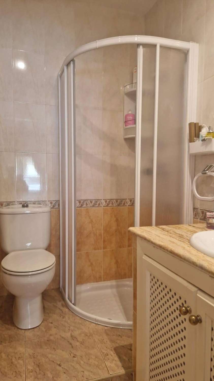 3 slaapkamer appartement, zeezicht in Torrevieja (Playa del Cura)