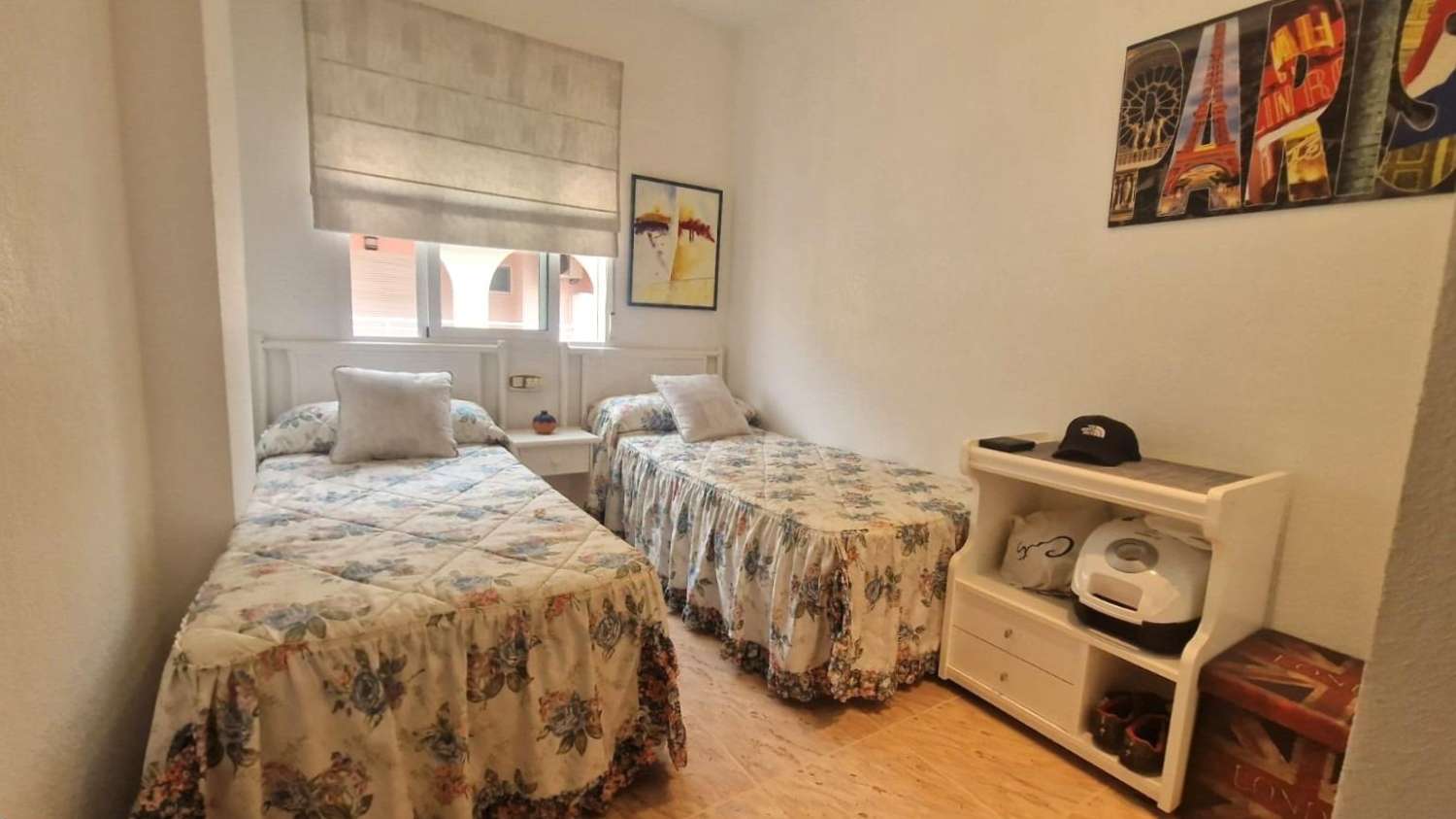 Apartamento de 3 dormitorios, vista al mar en Torrevieja (Playa del Cura)