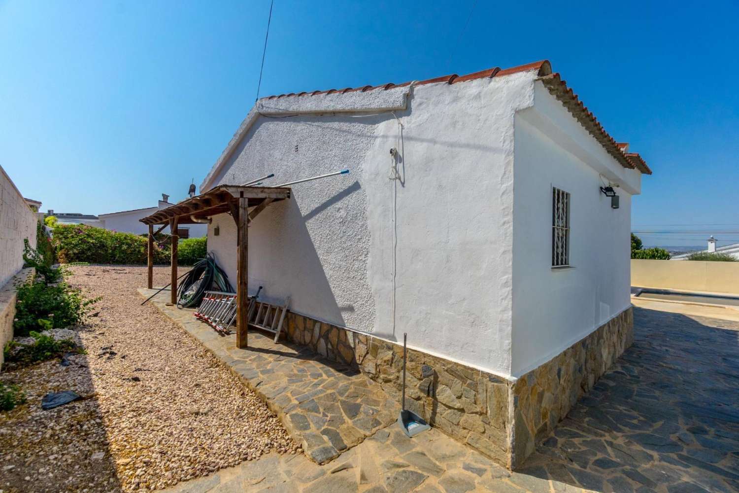 Charming, spacious high quality Mediterranean style villa located in Ciudad Quesada, Rojales.