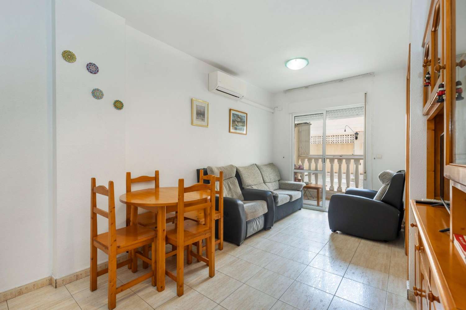 Acogedor apartamento en Torrevieja, a sólo unos minutos de la playa.