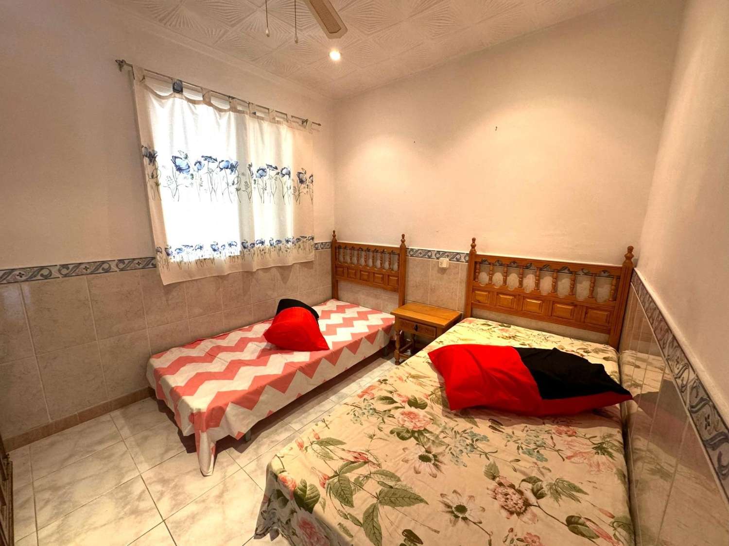 MAISON SEMI INDIVIDUELLE AVEC 2 CHAMBRES À TORREVIEJA