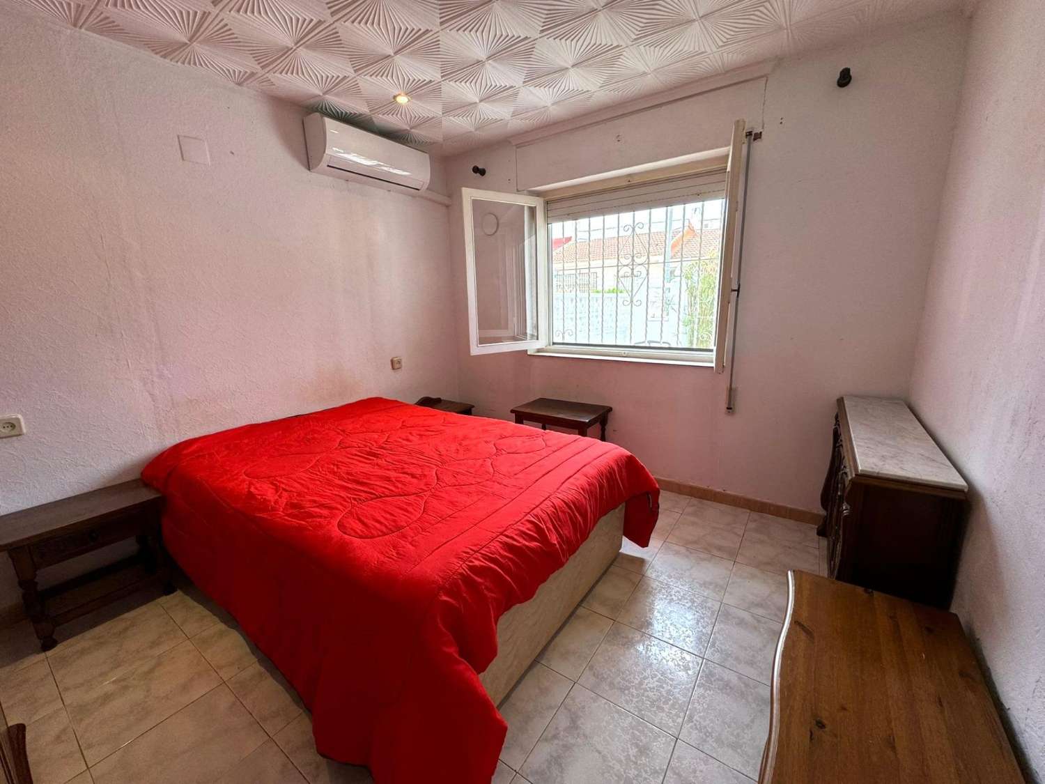 CASA BIFAMILIARE CON 2 CAMERE DA LETTO A TORREVIEJA