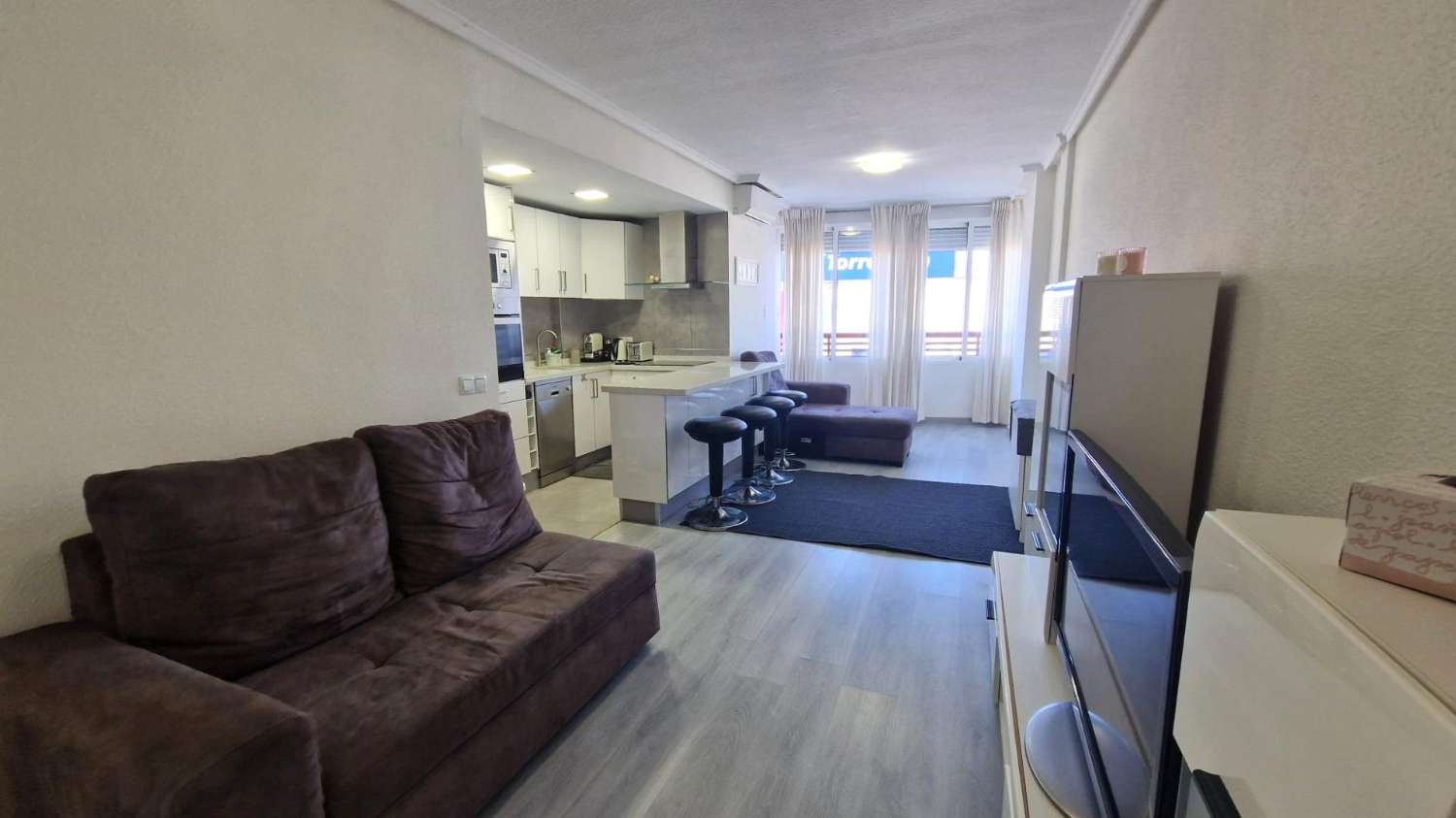 Appartement rénové 1 chambre et piscine à Torrevieja (  Parque las naciones )