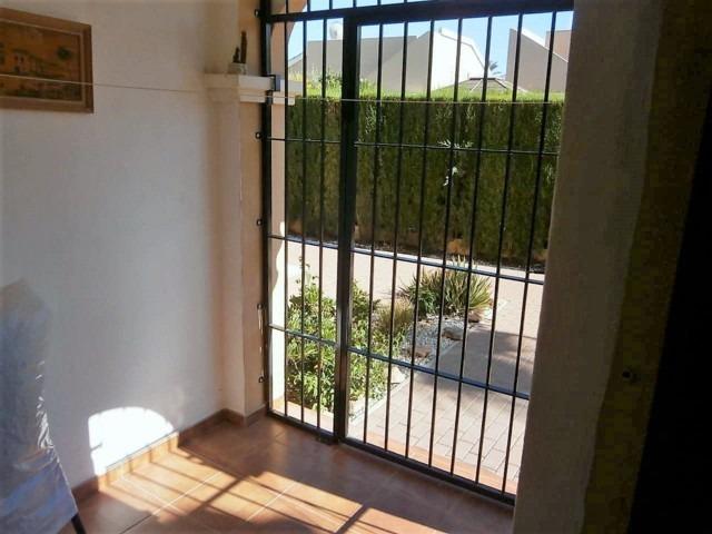 Bungalow med 2 soverom i lav etasje - Torrevieja (Torretas)