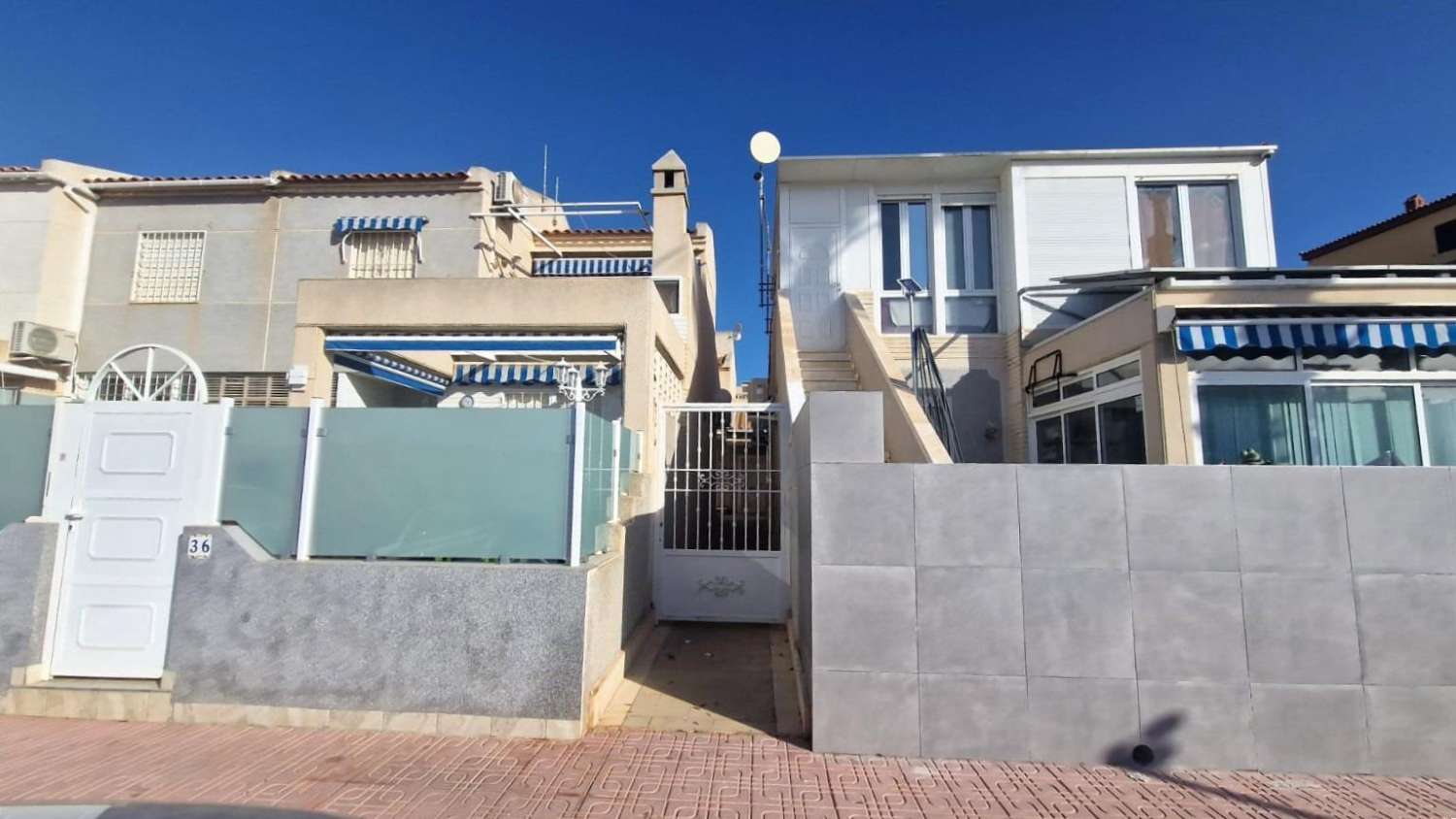 Casa adosada en Torrevieja (Torreblanca)