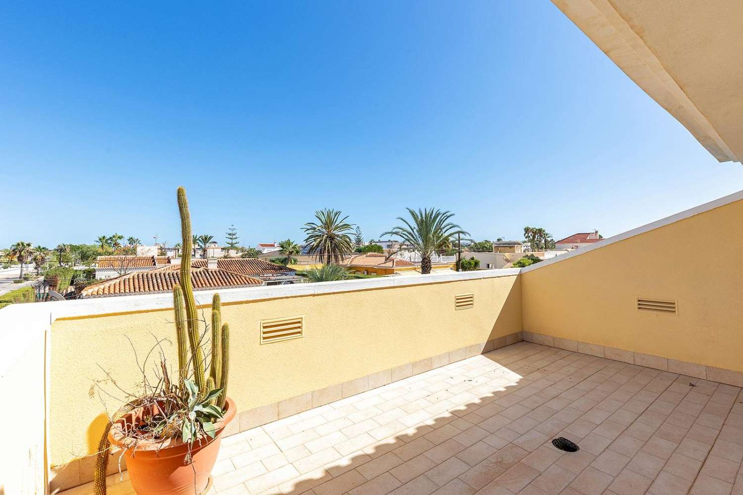 Oportunidad de villa de lujo con más de 500m2 de vivienda Torrevieja