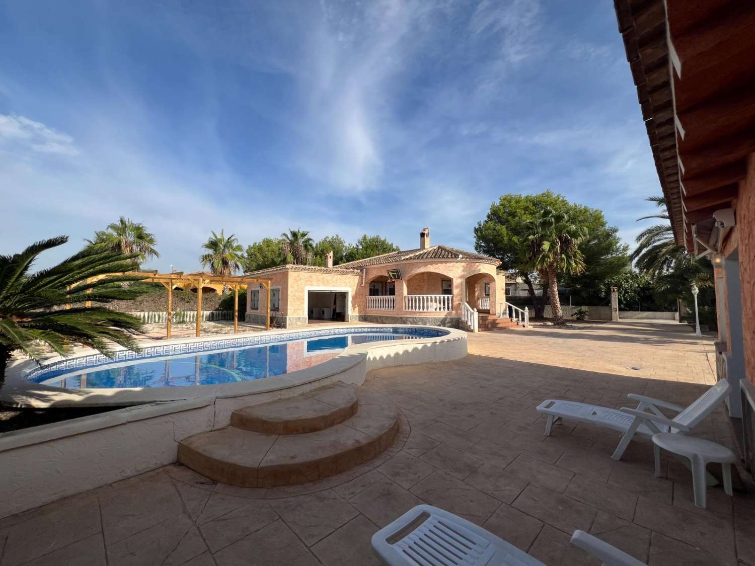 Villa indipendente con 3 camere da letto a Dolores, ALICANTE.