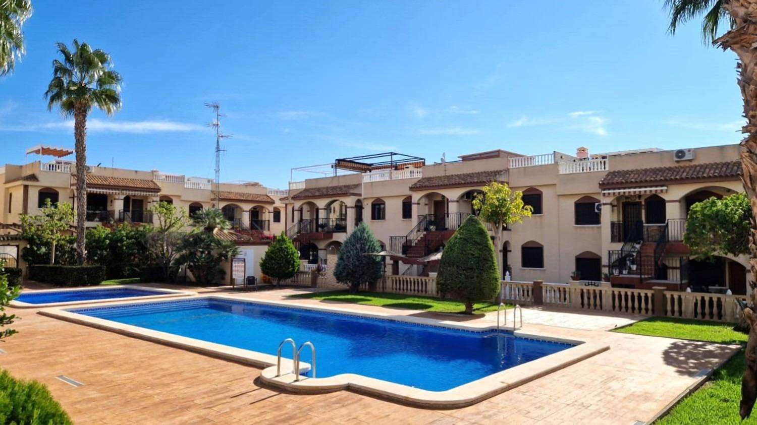 Bungalow Planta Alta - Torrevieja (Aguas nuevas 1)