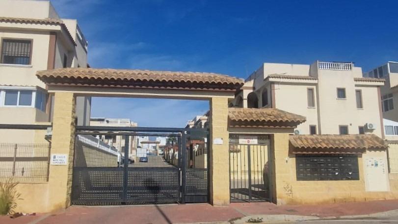 Bungalow Planta Alta - Torrevieja (Aguas nuevas 1)